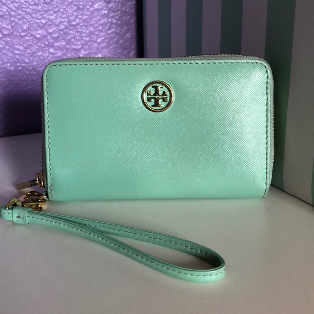 Tory burch wallet